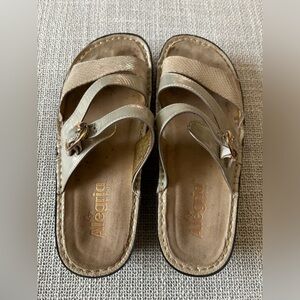 Alegria Sandals Size 9